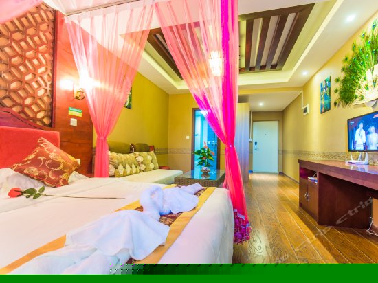 豪华江景大床房