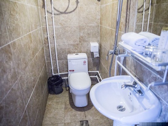 禄满盈明清土炕间