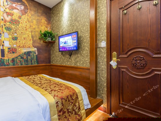 东南亚榻榻米房