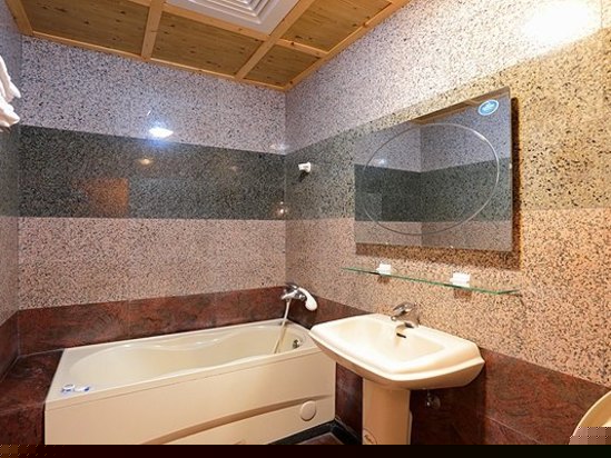 原木窗型双人房