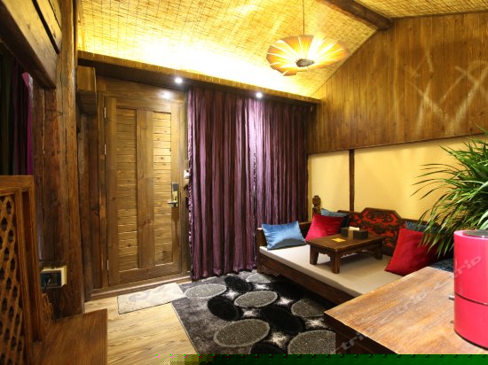 花语梦蜜月圆床套房