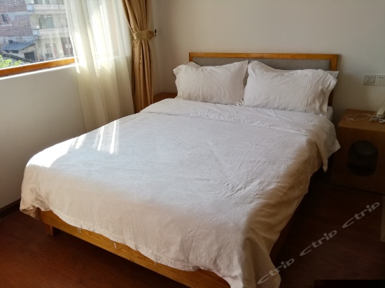 田园典雅大床房