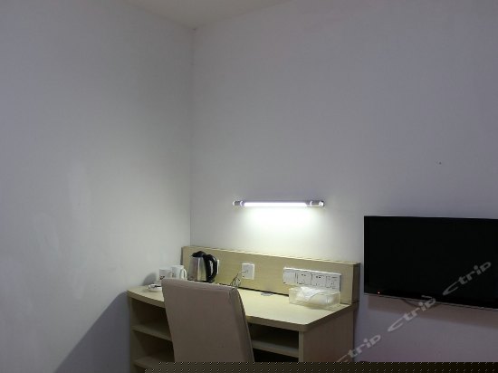 静居大床房(无窗)