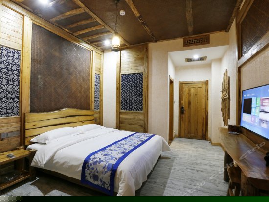 土苗韵小筑大床房