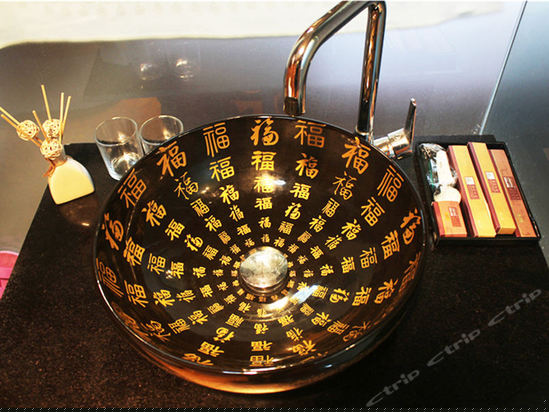 精品大床房（三寸日光）