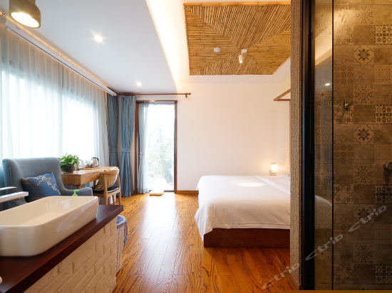 静离（江南烟雨房）