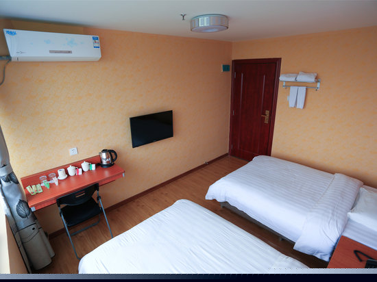 经济公寓双床房