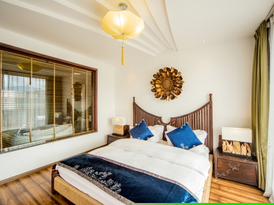 雪山密恋观景大床房