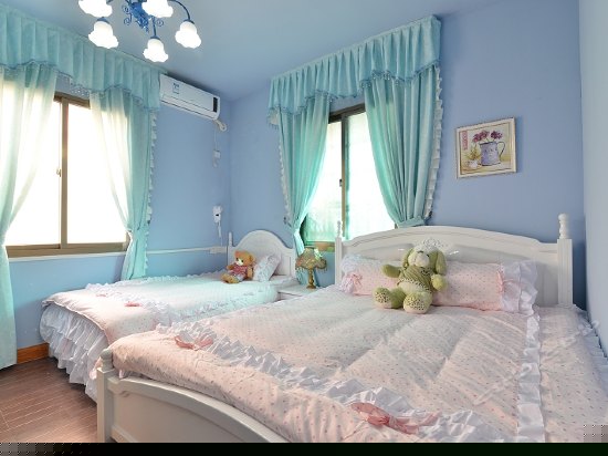 温馨特大家庭房