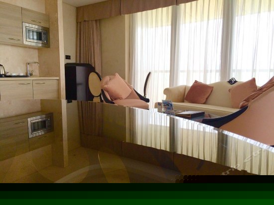 皇家奢华海景家庭套房