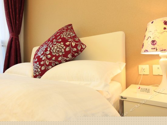 精品商务大床房