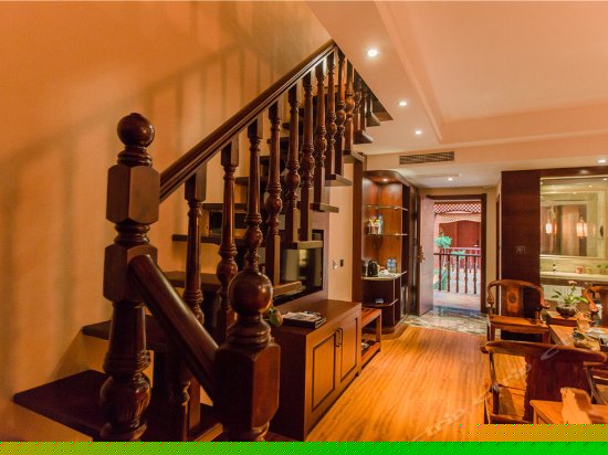 尊享豪华复式套房（双卫生间）