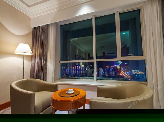 豪华江景双床房