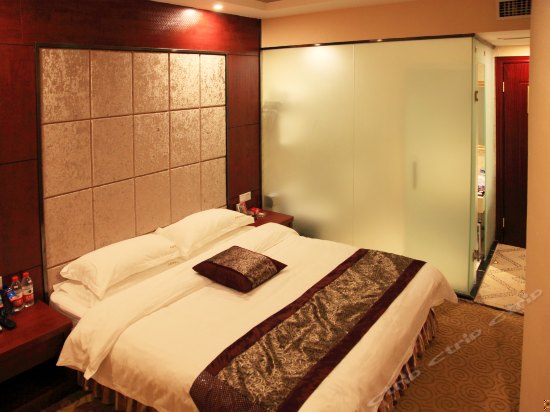 豪华大床房(外窗)