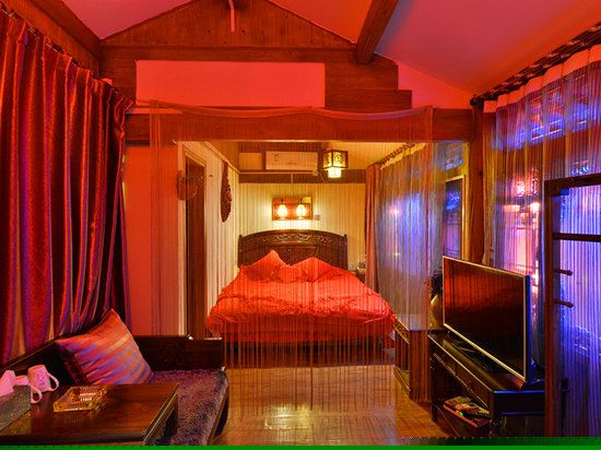 木府店古典大床