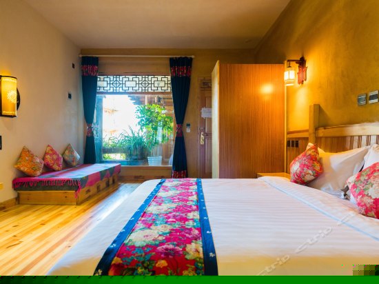 白族特色大床房