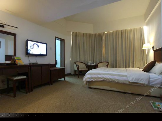 商务电脑大床间