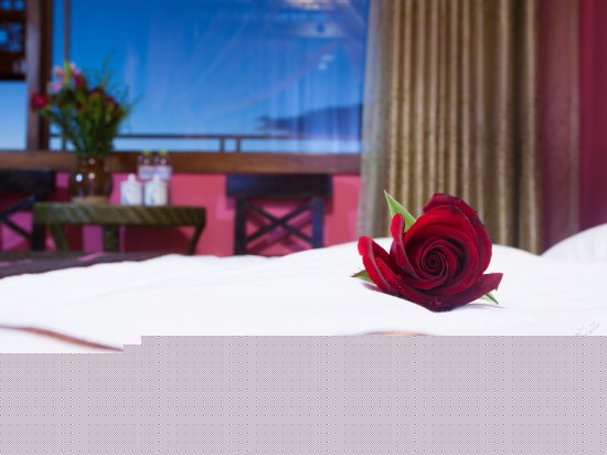 观景蜜月大床房