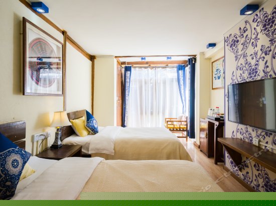 青花温馨双床间