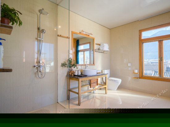 阳台侧面海景房（一号院）