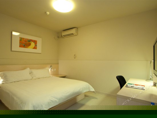 商务房C（无窗）