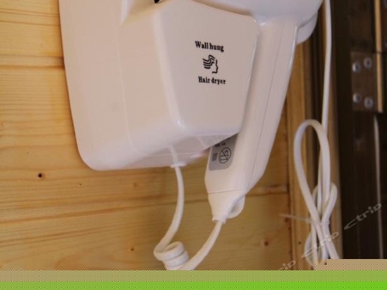 临海联排砖房亲子三人间