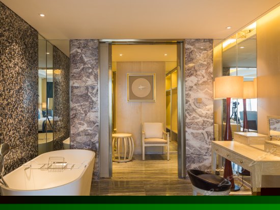 行政豪华海景套房