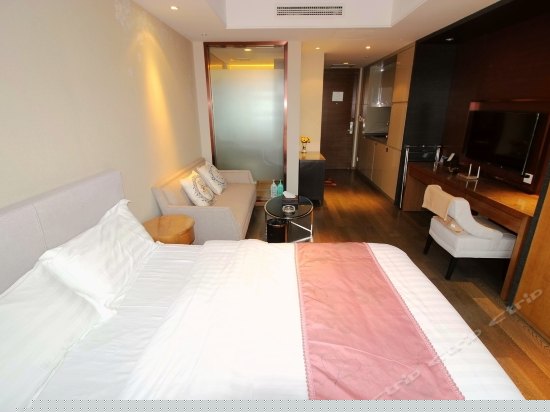 商务城景大床房