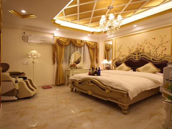 奢华宫廷大床房