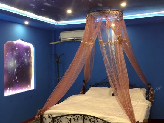 铁艺床之异国风情贵妃浴缸房(无窗)