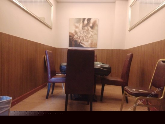 一房一厅棋牌房