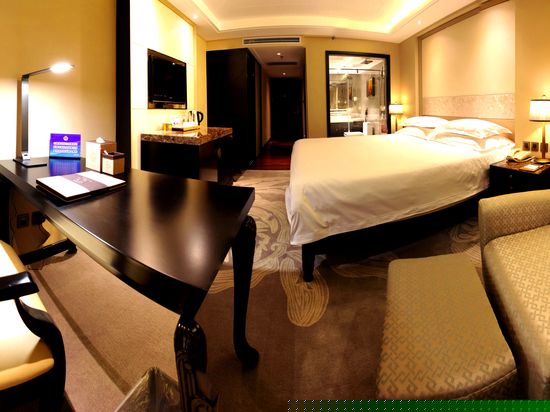 商务豪华大床房