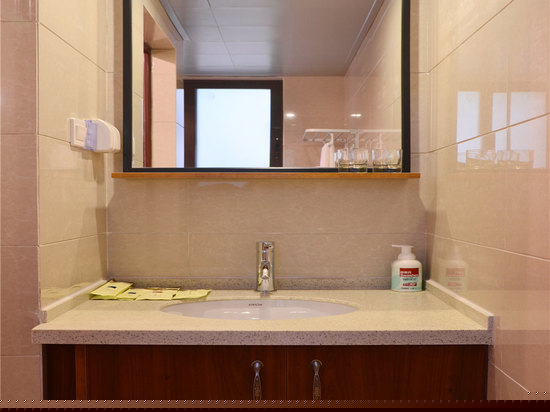 豪华山景单卧双床套房