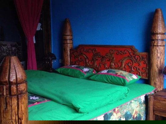 蓝翎轩温馨大床房