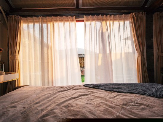 后现代独立温泉房