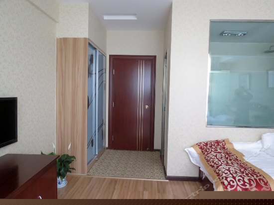 家庭房（三人间）