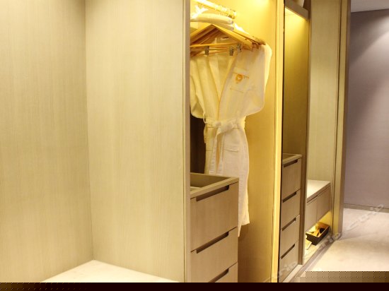 商务市景大床房