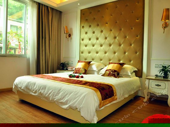 时尚大床房
