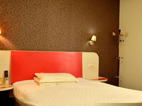 全新电脑大床间