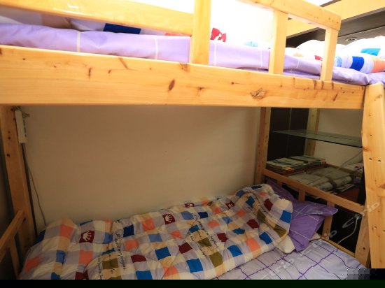 四人间(床位)(无窗)