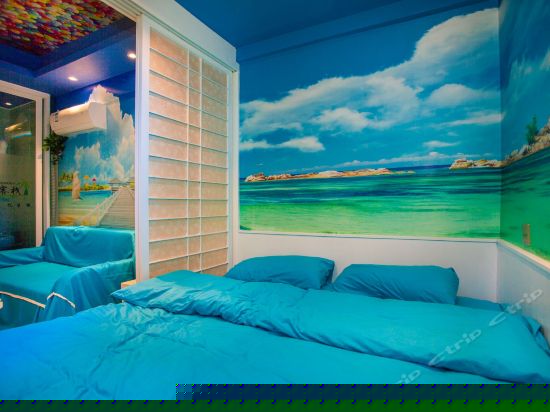 蜈支洲椰林海岸