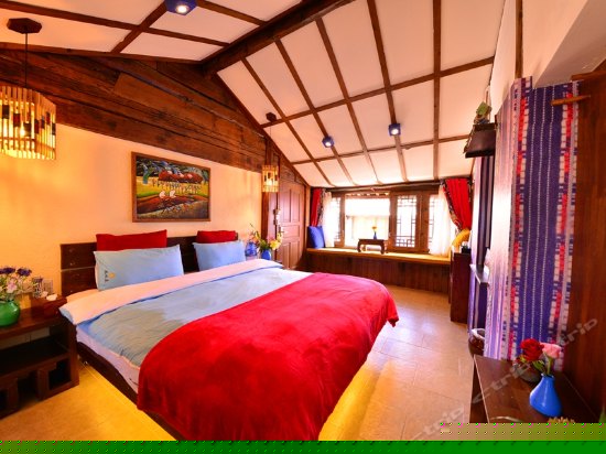 纳西明清大床房