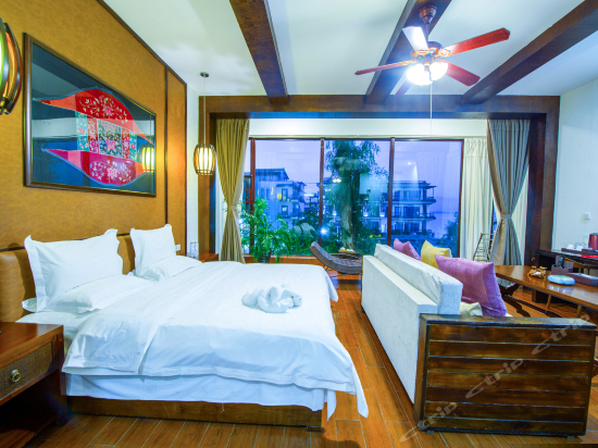 侧面海景大床房