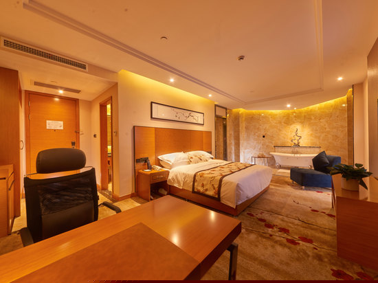 至尊豪华大床房