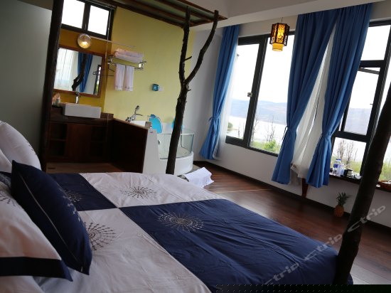 湿地海景大床房