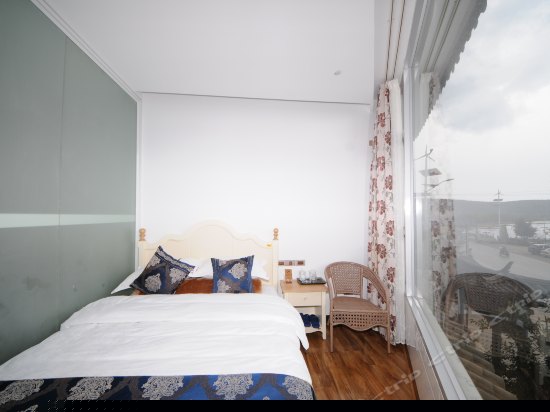 豪华欧式海景大床房