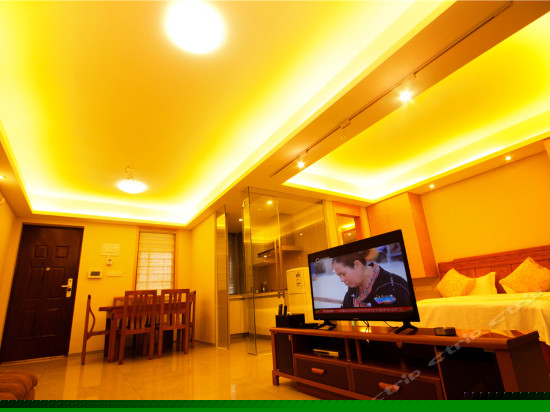 雅致园景1室2厅大床房