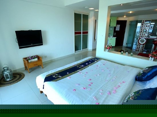 一线海景蜜月大床房