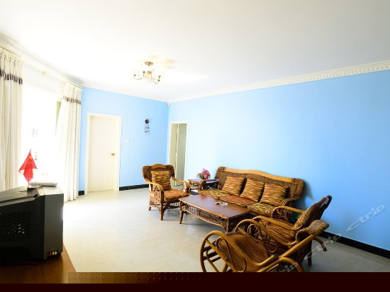 无敌海景阳台三室二房二卫