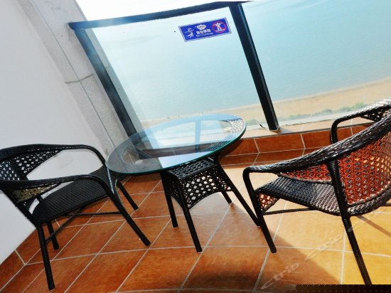 高层豪华海景大床房